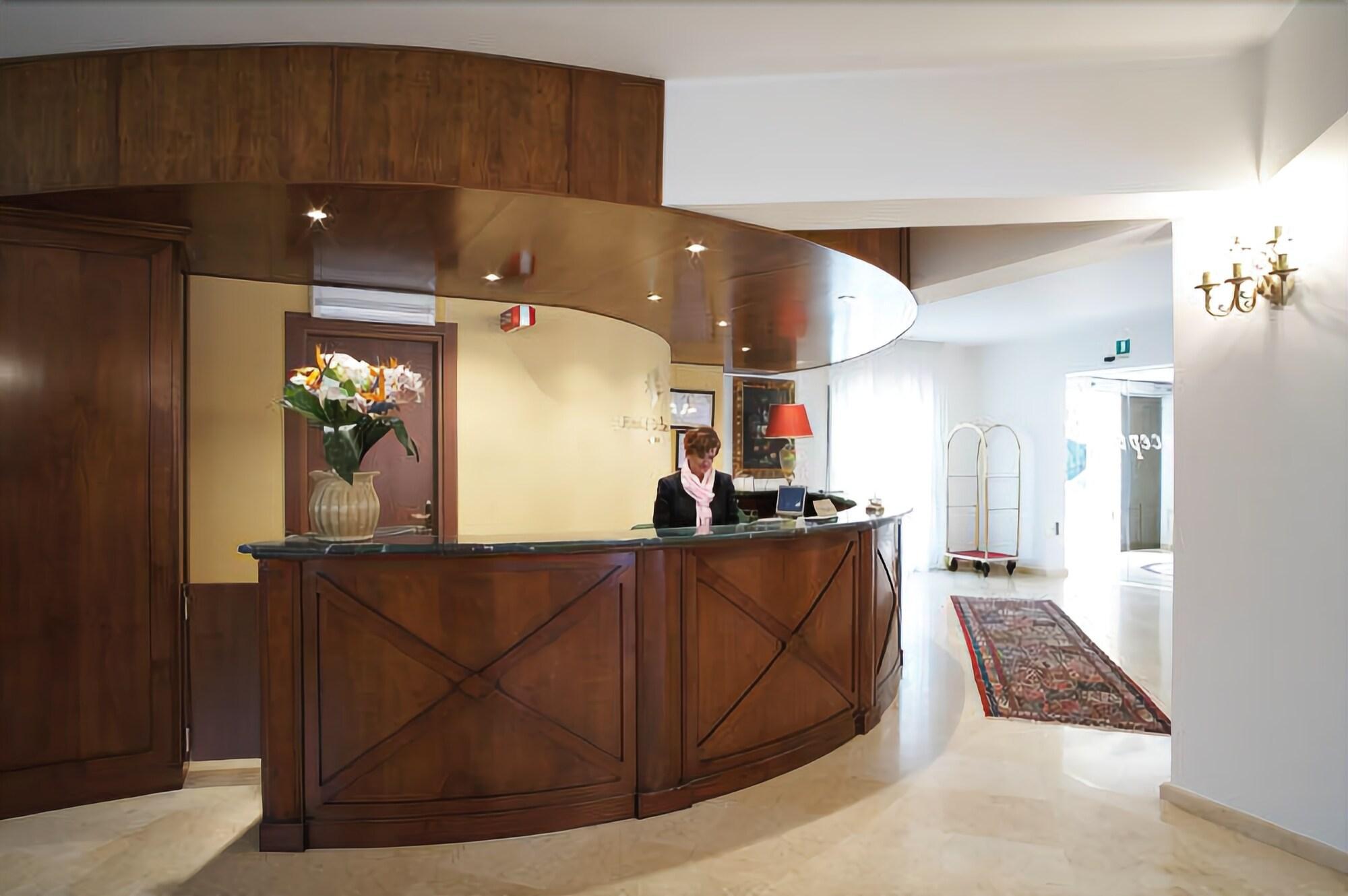 Hotel Delle Palme Falcone Bagian luar foto