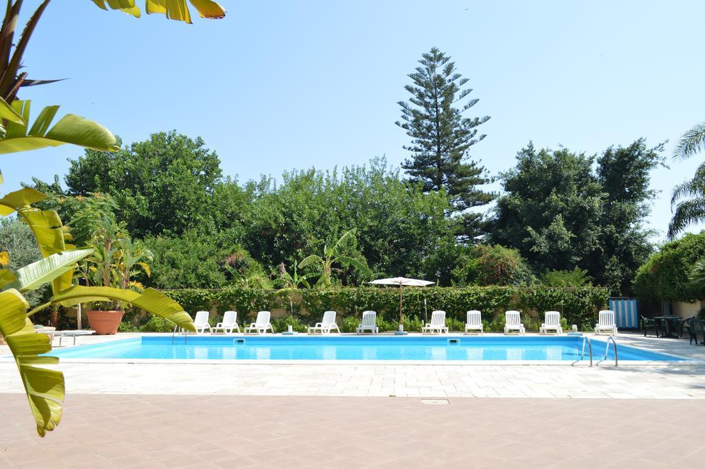 Hotel Delle Palme Falcone Bagian luar foto