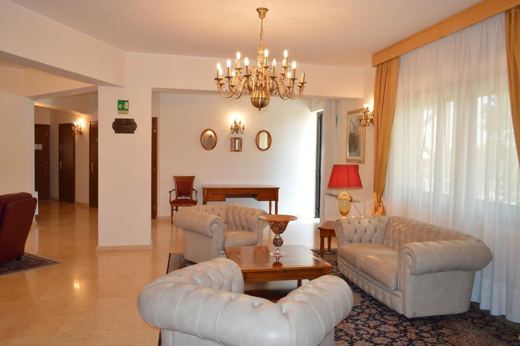 Hotel Delle Palme Falcone Bagian luar foto