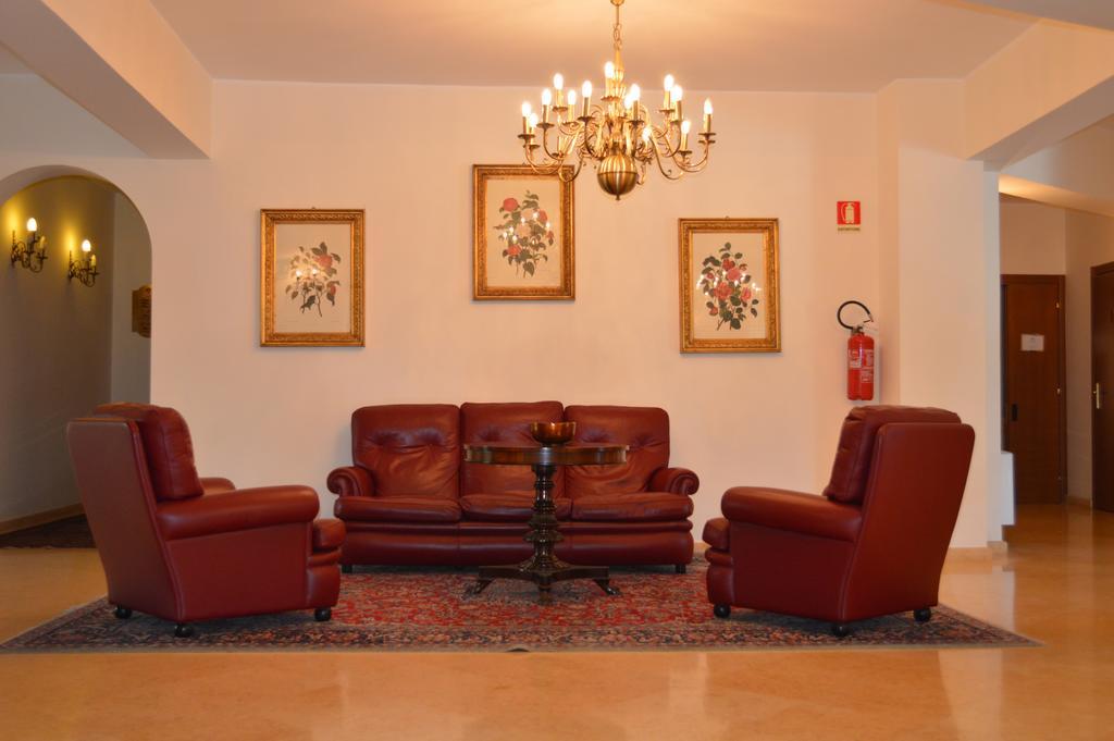 Hotel Delle Palme Falcone Bagian luar foto